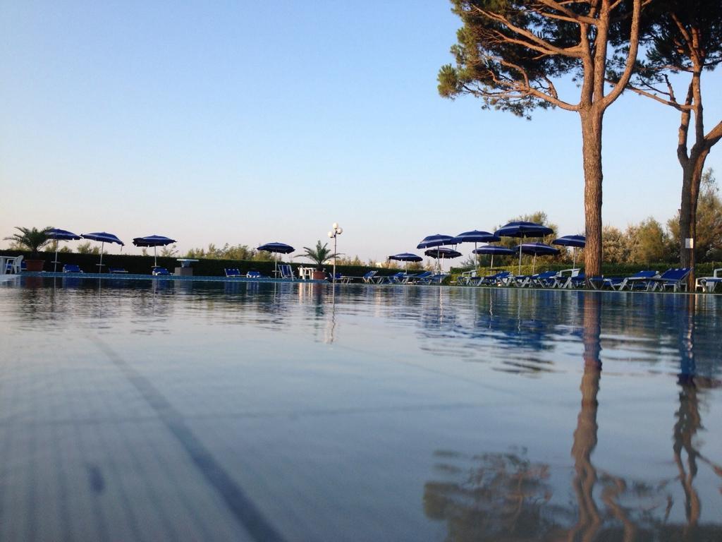 Hotel King Lido di Jesolo Exteriör bild